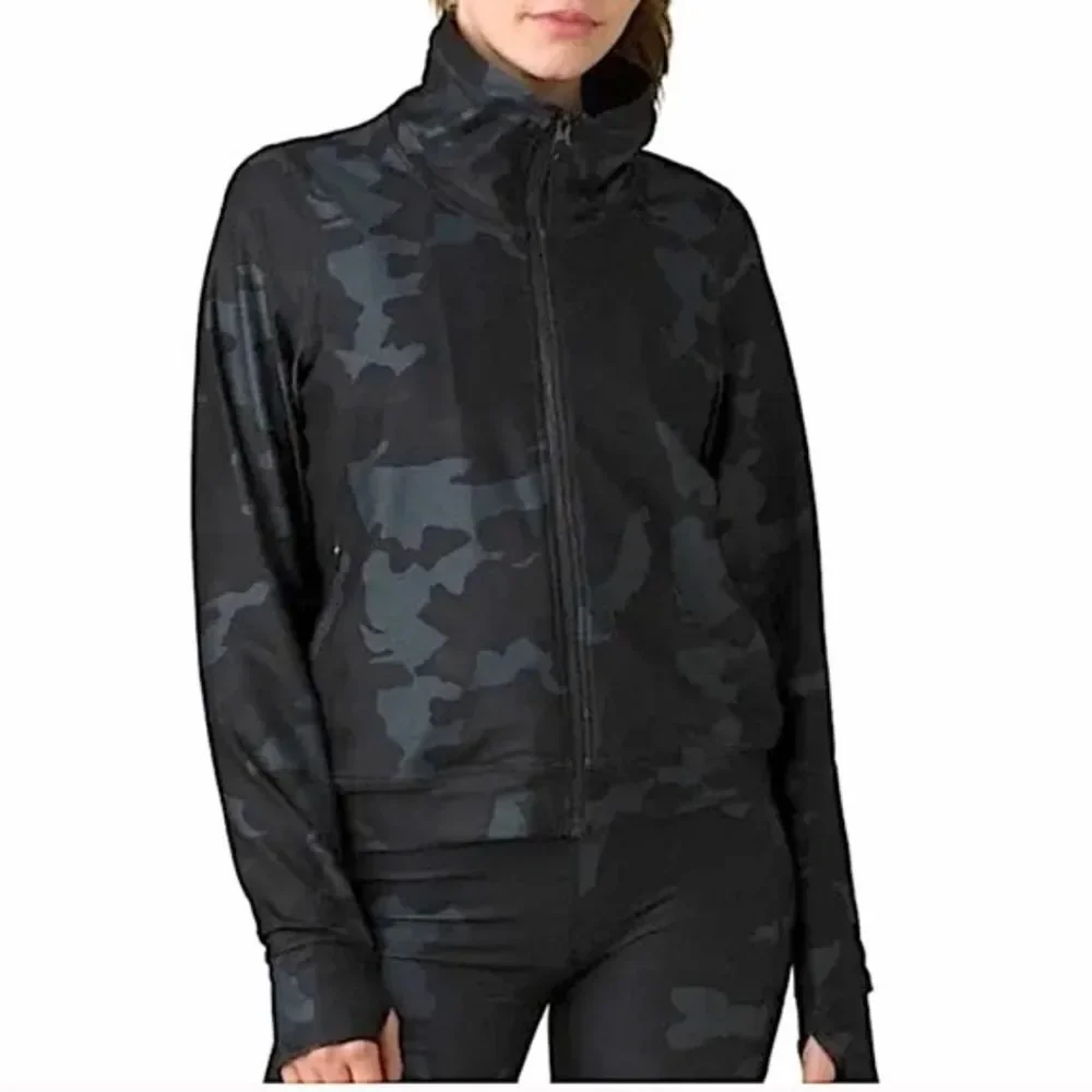 Prana Layna black camo print zip lightweight jacket sweatshirt size medium